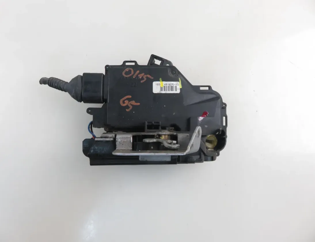 AUDI A4 B6/8E (2000-2005) Замок передней левой двери 4B1837015G 33584007