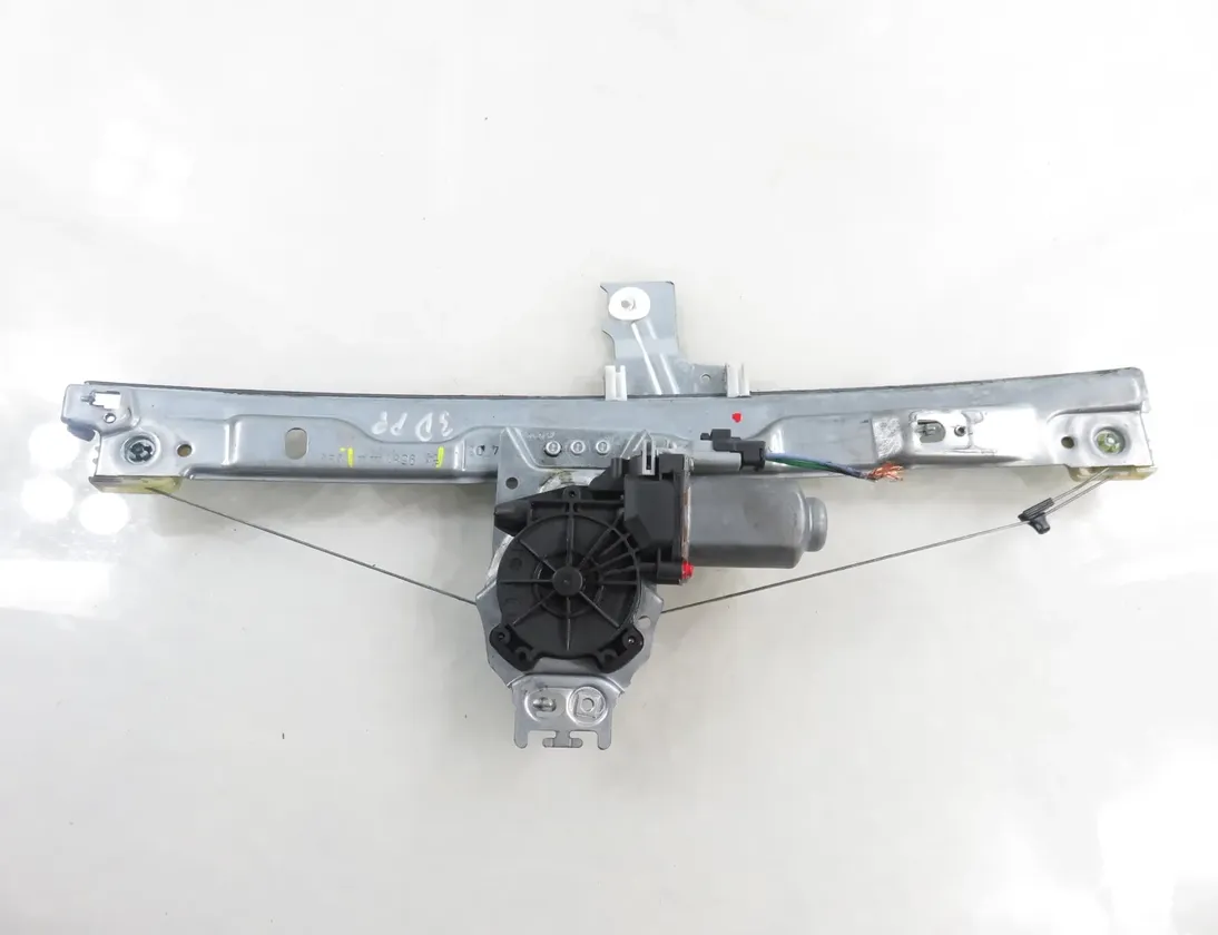 PEUGEOT 207 1 generation (2006-2009) Стеклоподъемник передней правой двери 9681182280 33715060