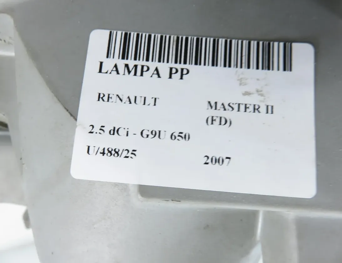 RENAULT Master 2 generation (1997-2010) Front Right Headlight 8200163518 33715364