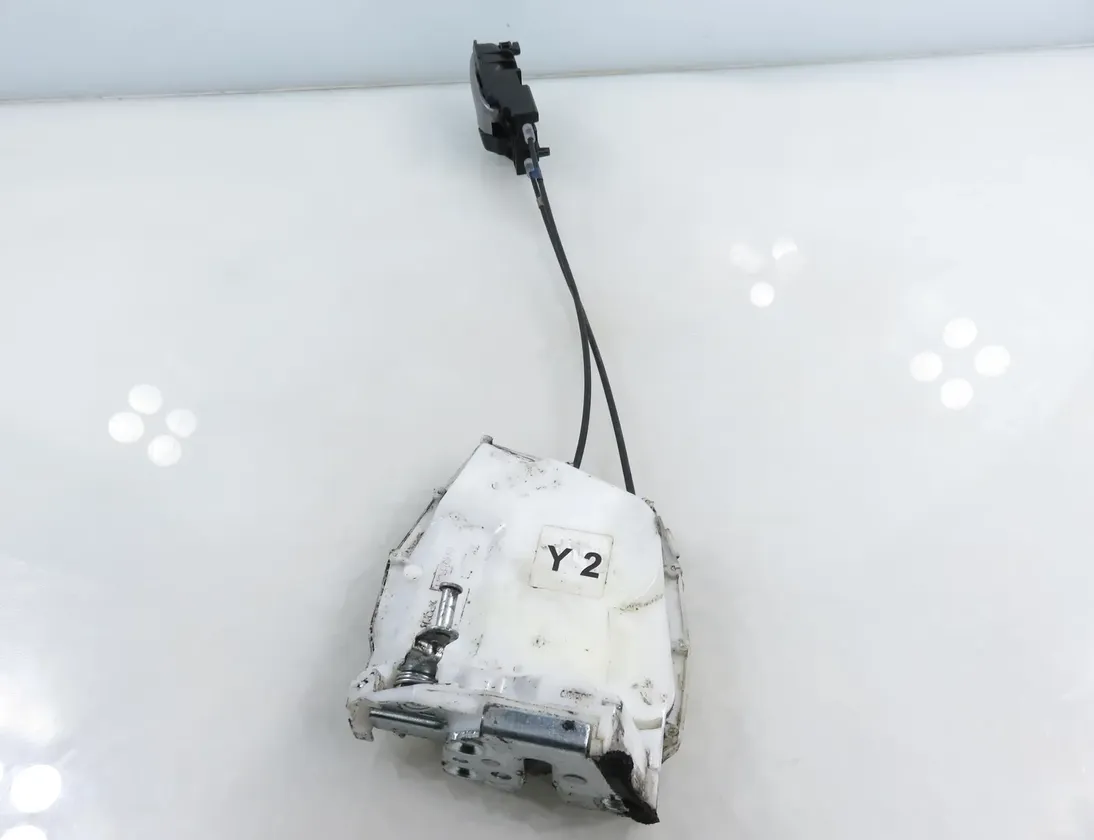 SUZUKI SX4 1 generation (2006-2014) Zámok ľavých zadných dverí 33715482