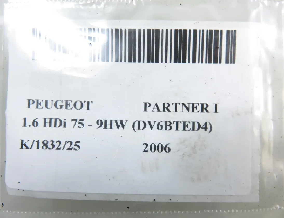 PEUGEOT Partner 1 generation (1996-2012) Central locking control unit 9627031180 33732384