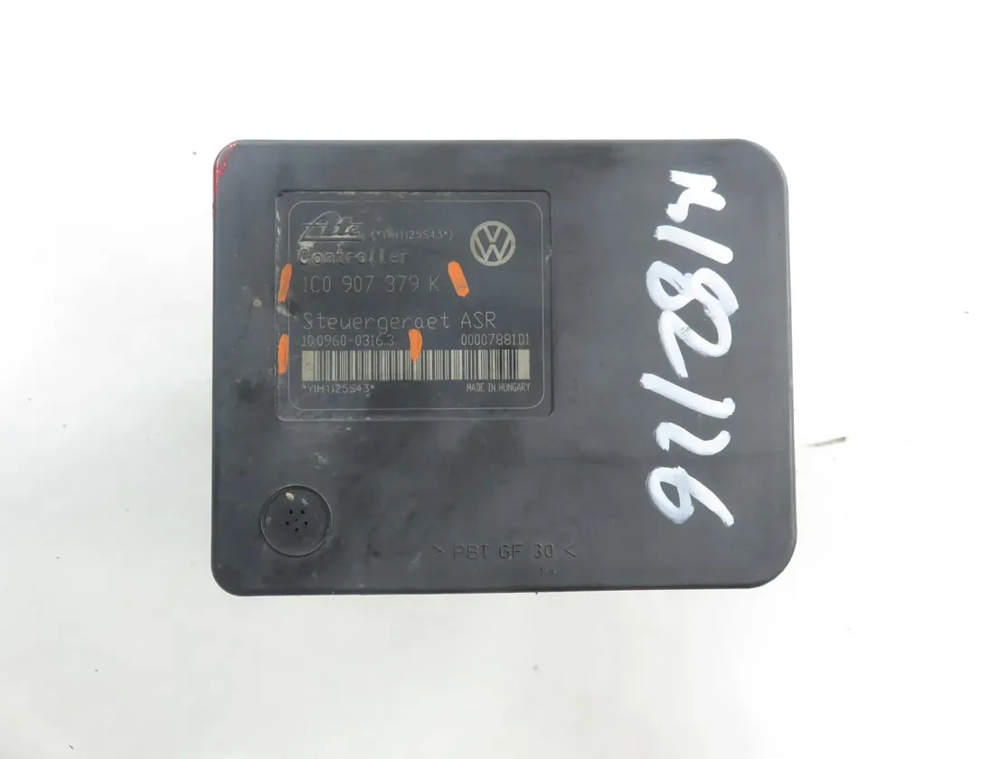SKODA Octavia 1 generation (1996-2010) ABS Pump 1C0907379K 33794607