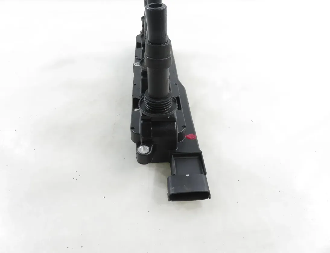 OPEL Meriva 1 generation (2002-2010) Vysokonapäťová zapalovacia cievka BAEQ064 33919730