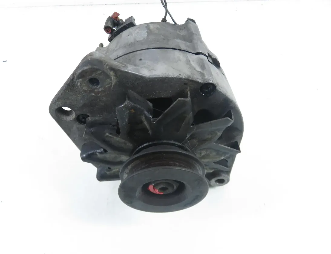 VOLKSWAGEN Transporter T4 (1990-2003) Генератор 33920094