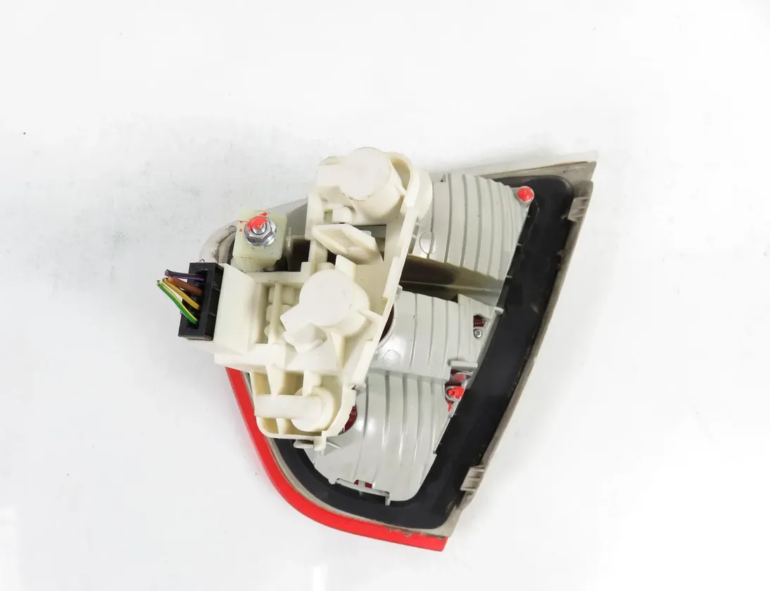 BMW 3 Series E90/E91/E92/E93 (2004-2013) Ľavé zadné koncové svetlo 6937459 33928594