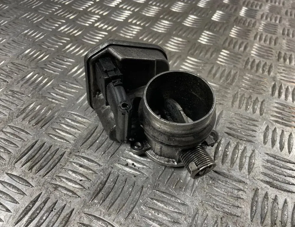 BMW 3 Series E90/E91/E92/E93 (2004-2013) Škrtiaca klapka 780437301 34090454