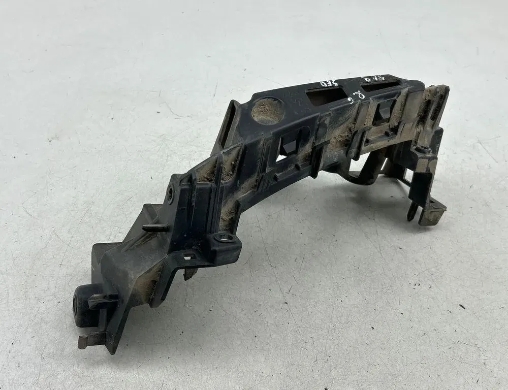 PEUGEOT 508 1 generation (2010-2020) Держатель заднего бампера правый 9686704580 34119498