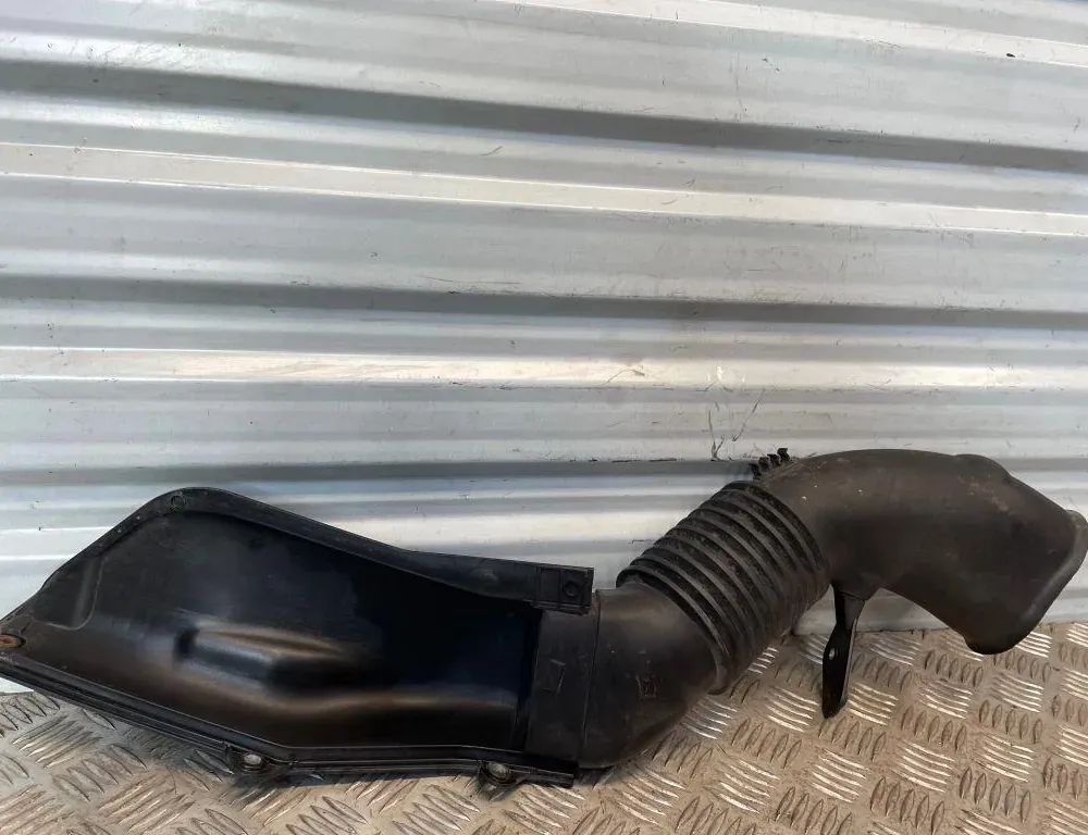 BMW 5 Series E60/E61 (2003-2010) Воздухозаборная труба 446144,58300015,7790056 34095155