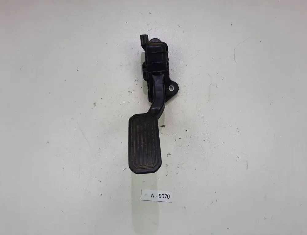 TOYOTA Prius 2 generation (XW20) (2003-2011) Throttle Pedal 7812047050 34126120