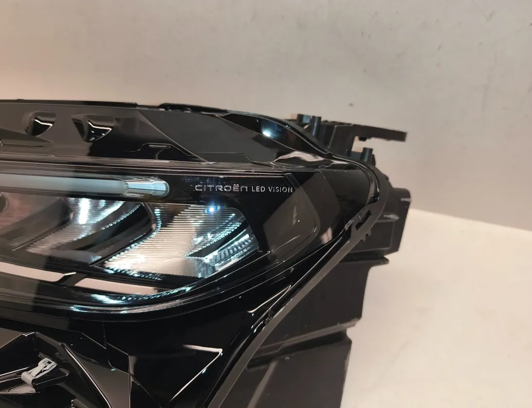 CITROËN C3 AirCross 1 generation (2017-2024) Ľavé predné svetlomety 9851349180 34480584