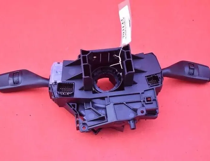 FORD Focus 2 generation (2004-2011) Подрулевой переключатель 4M5T-13N064-FH 22108209