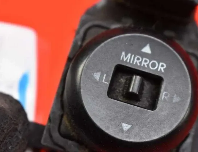 HYUNDAI i30 FD (1 generation) (2007-2012) Переключатель регулировки зеркала HYUNDAI 22851057