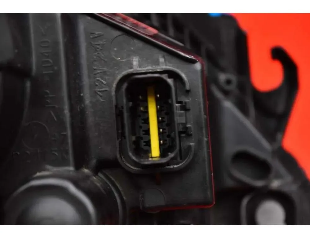 PEUGEOT 3008 2 generation (2017-2023) Front Left Headlight 9682519180 24446651