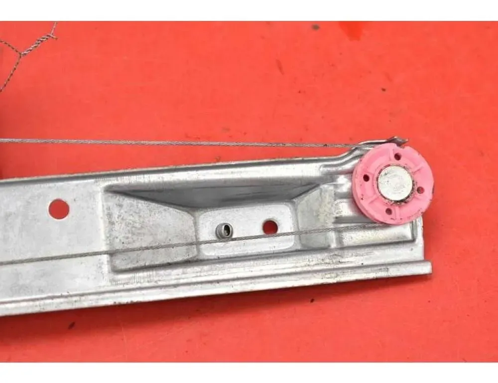 OPEL Corsa D (2006-2020) Zdvíhač pravého zadného dverového okna 541613212 25063371