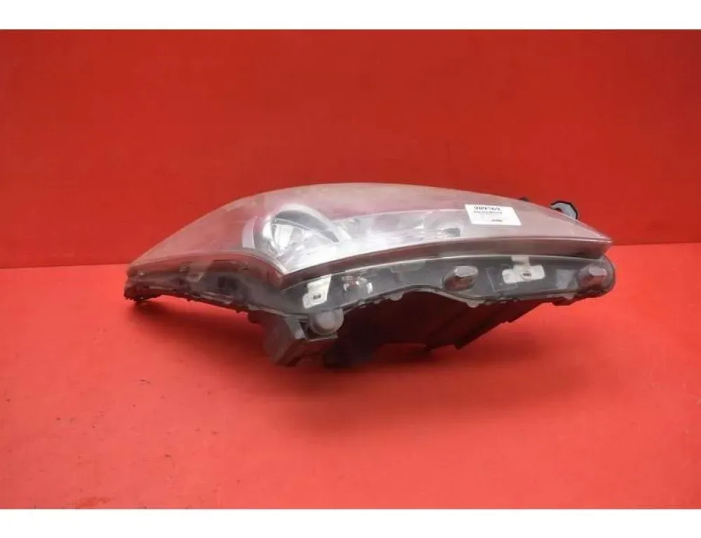 PEUGEOT 5008 1 generation (2009-2016) Pravé predné svetlo 9682519080 27690255