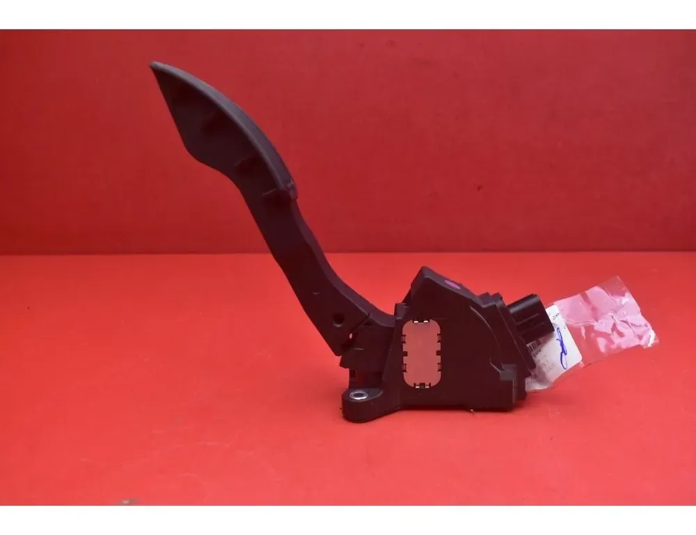 TOYOTA Auris 1 generation (2006-2012) Throttle Pedal 78110-02020 29072191