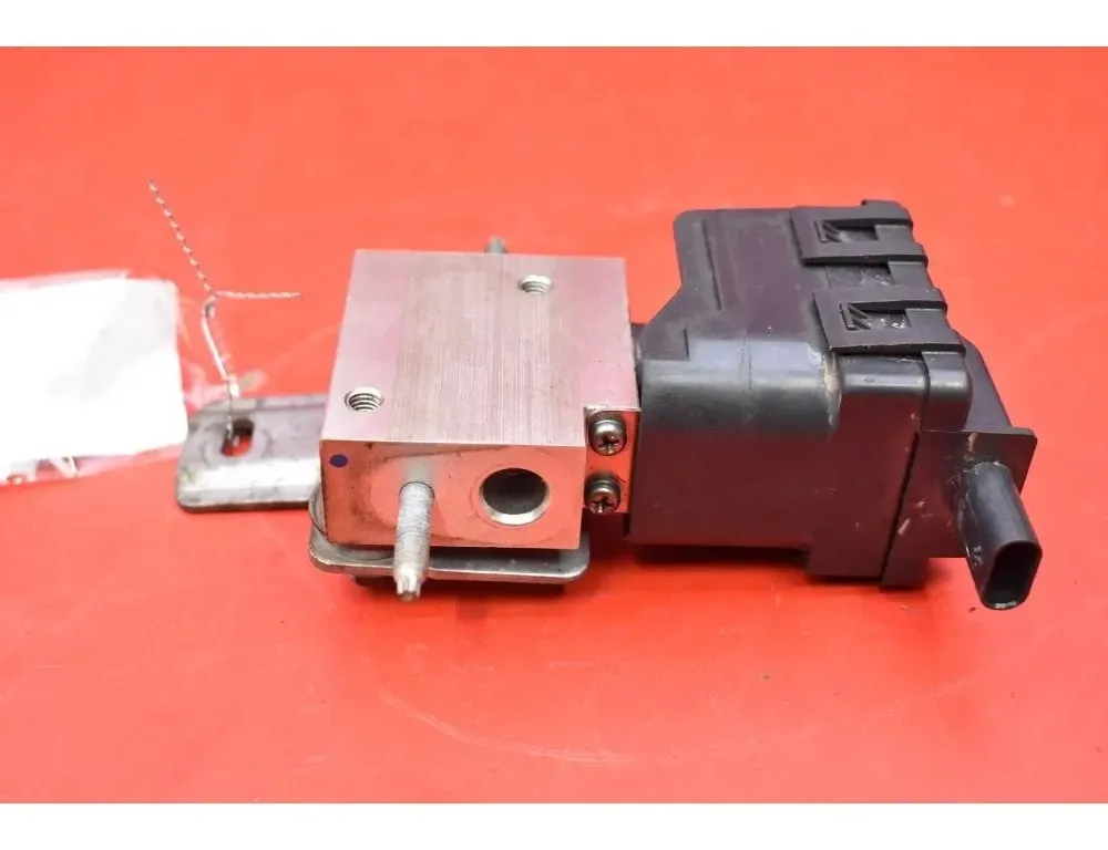 PEUGEOT 2008 2 generation (2019-2023) Трубки кондиционера T16961C 30331889