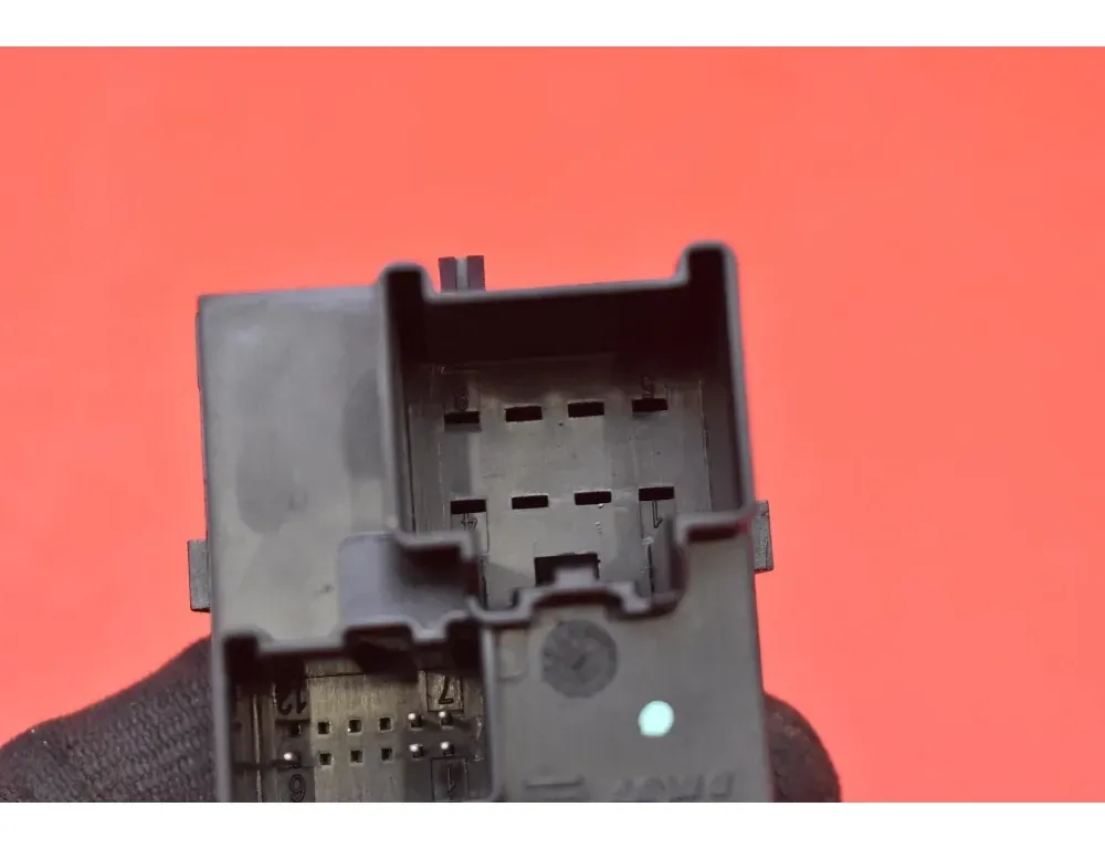 OPEL Meriva 2 generation (2010-2020) Vypínač ľavého okna predných dverí 13301886HT 33474034