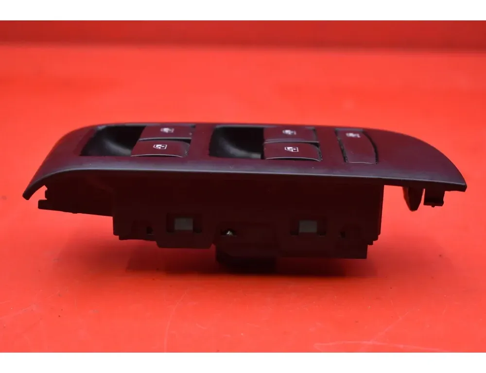 OPEL Zafira C (2012-2016) Vypínač ľavého okna predných dverí 13305011 33474057