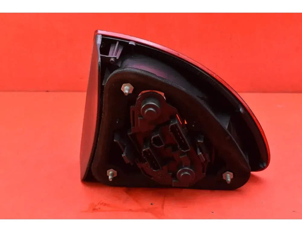 SEAT Leon 2 generation (2005-2012) Ľavé zadné koncové svetlo 1M6945095A 33481625