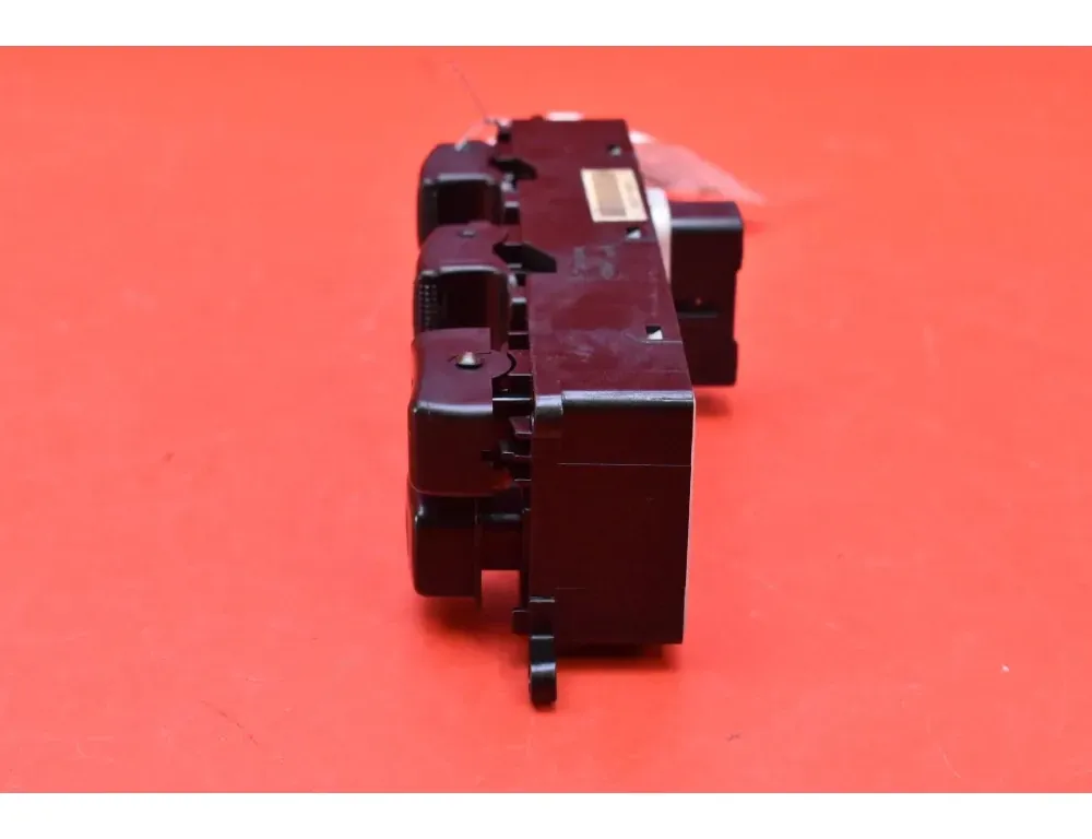 KIA Rio 2 generation (2005-2011) Vypínač ľavého okna predných dverí 93570-1G110 33503973