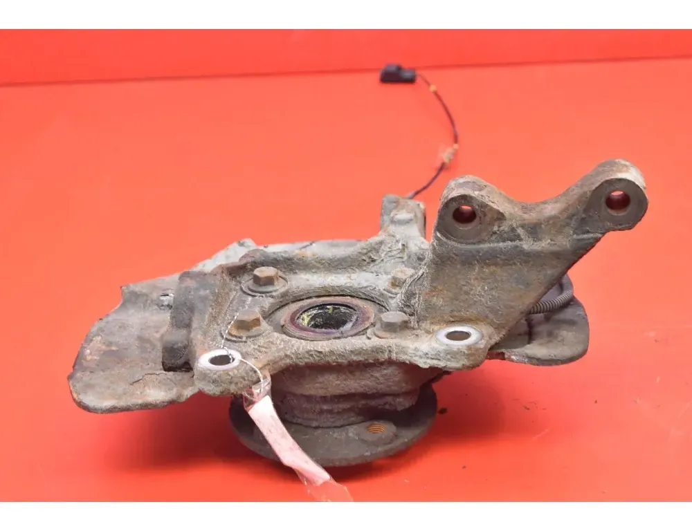 VOLVO XC90 1 generation (2002-2014) Zadný ľavý náboj kolesa VOLVO 33510759