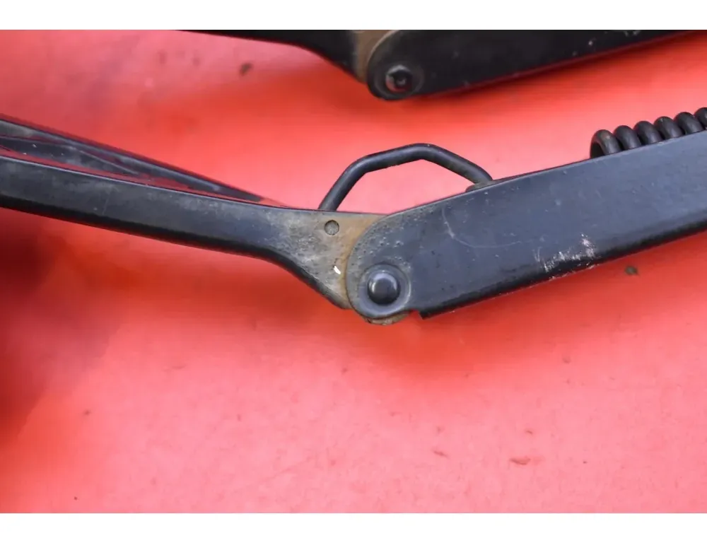 SUZUKI SX4 1 generation (2006-2014) Стеклоочистители спереди 33533175