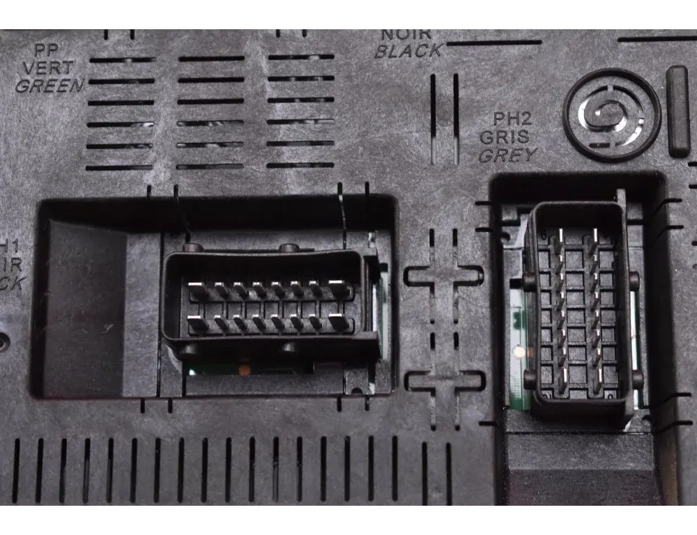 PEUGEOT Pojistková skrinka 9663510280 33667474