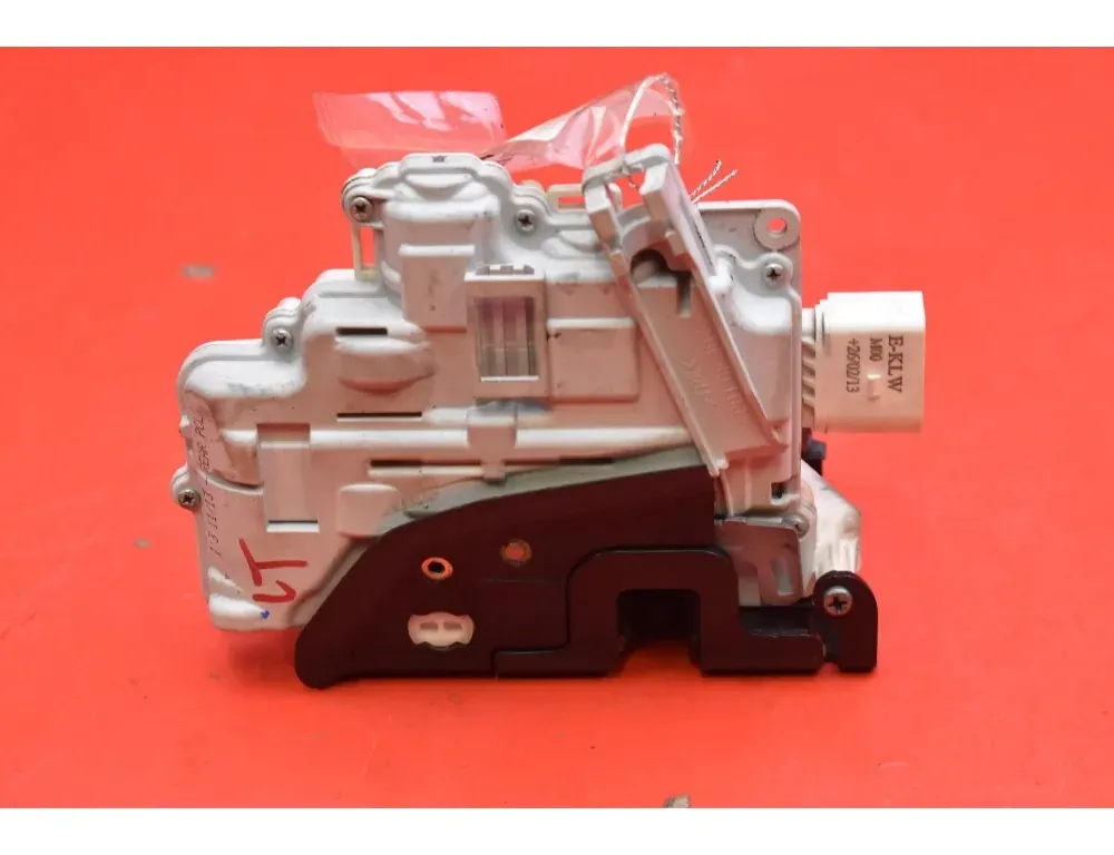 AUDI A6 allroad C7 (2012-2019) Zámok ľavých zadných dverí 4G0839015 33669018