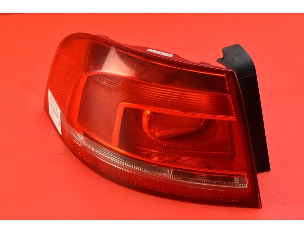 VOLKSWAGEN Passat B7 (2010-2015) Фонарь задний левый 3AF945095C 33785218