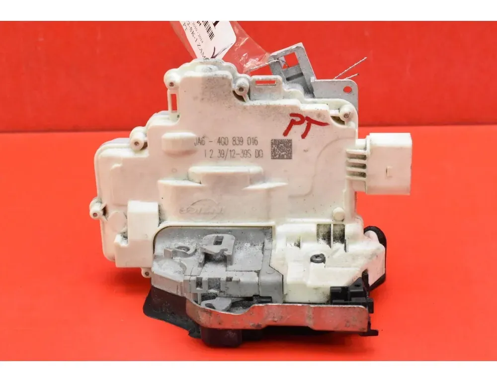 AUDI A6 allroad C7 (2012-2019) Rear Right Door Lock 4G0839016 33910086