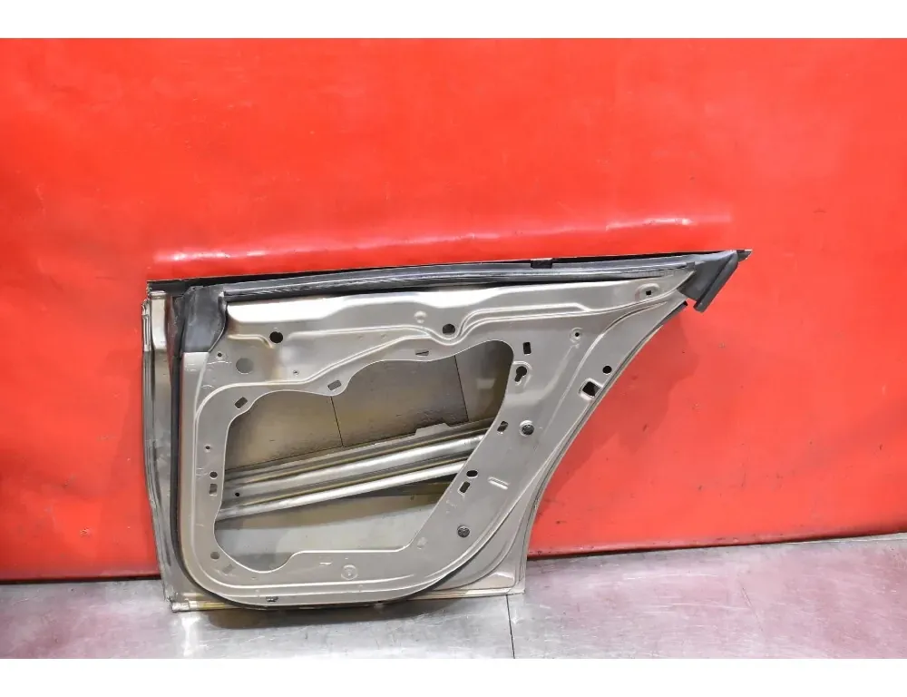 VOLKSWAGEN Passat CC 1 generation (2008-2017) Rear Right Door VOLKSWAGEN 33910090