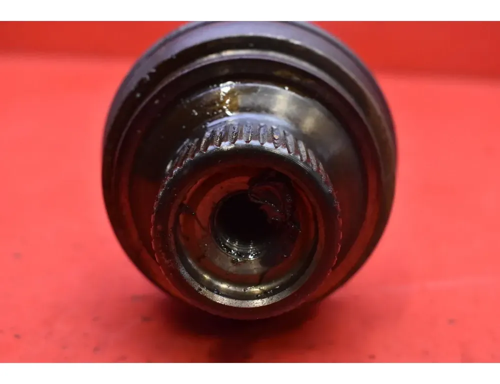 AUDI A8 D4/4H (2010-2018) Ľavý zadný hnací hriadeľ 8R0501203C 33910441