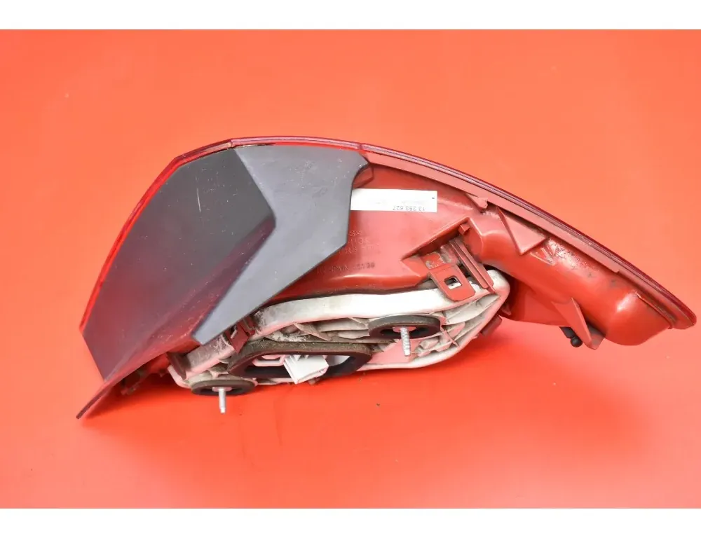 OPEL Meriva 2 generation (2010-2020) Ľavé zadné koncové svetlo 13253627 33922920