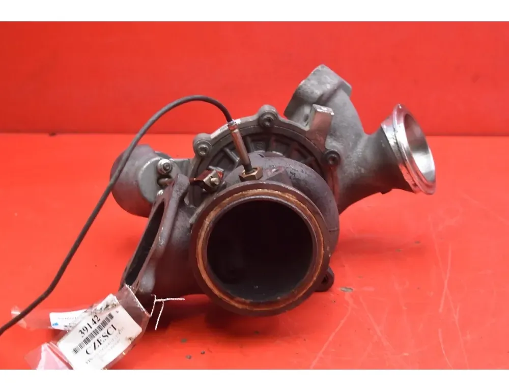 VOLVO V40 2 generation (2012-2020) Turbodúchadlo 31397999 33927033