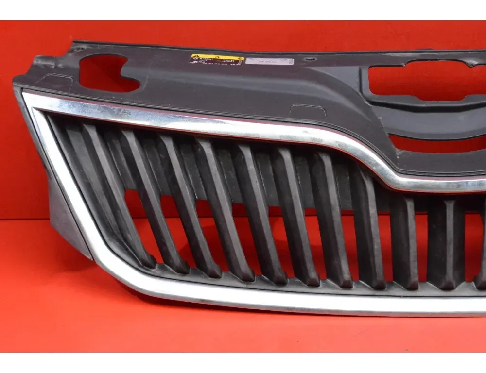 SKODA Express Exteriérová mriežka veterného otvoru 5JA853668 34485766