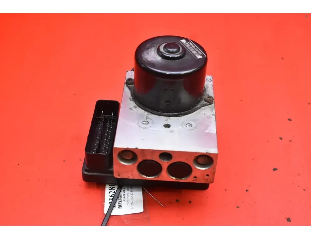 VOLVO XC90 1 generation (2002-2014) ABS čerpadlo 08671225 33979138