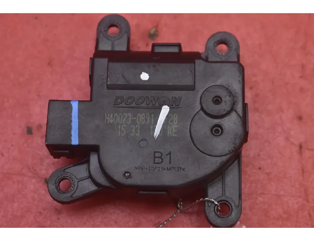 HYUNDAI Kona 1 generation (2017-2024) Interior Heater Flap Motor Actuator H40073-0891 33937660