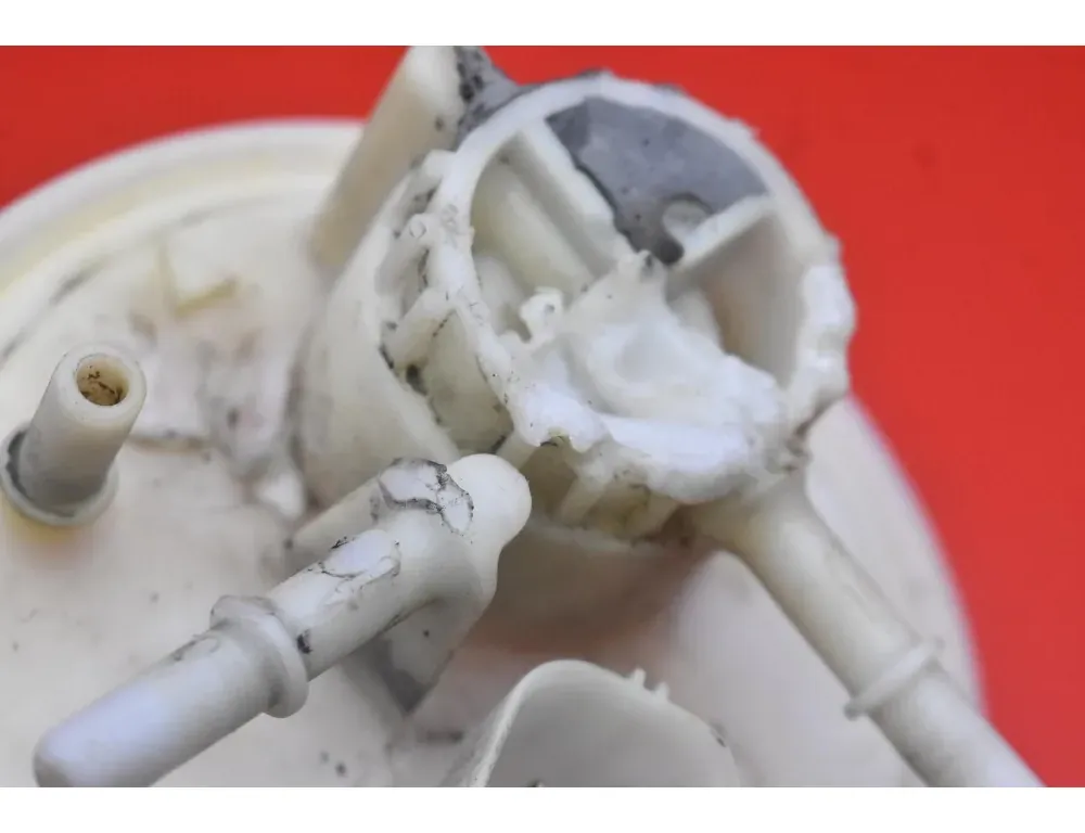 VOLVO XC90 1 generation (2002-2014) Palivové čerpadlo 30645700 34191895