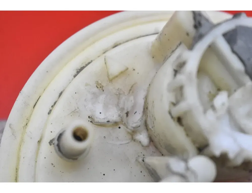 VOLVO XC90 1 generation (2002-2014) Palivové čerpadlo 30645700 34191895