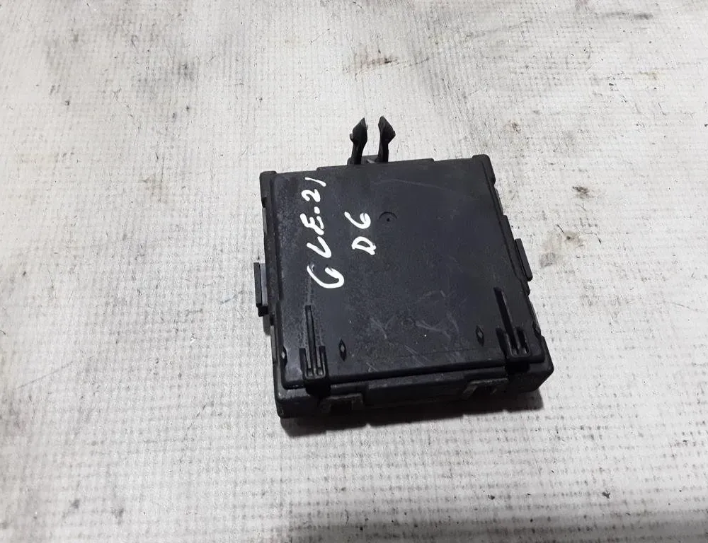 MERCEDES-BENZ GLE W167 (2019-2024) Ovládacia jednotka pravých zadných dverí A1679008613 21061053