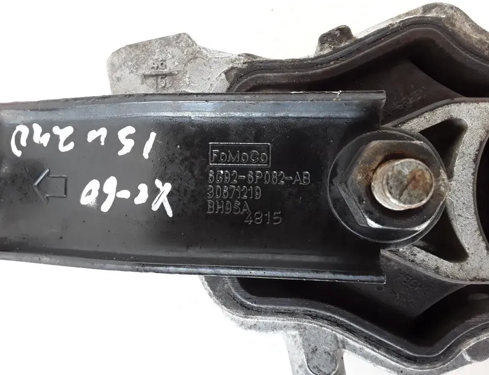 VOLVO XC60 1 generation (2008-2017) Engine mount rear 30671219 21101771