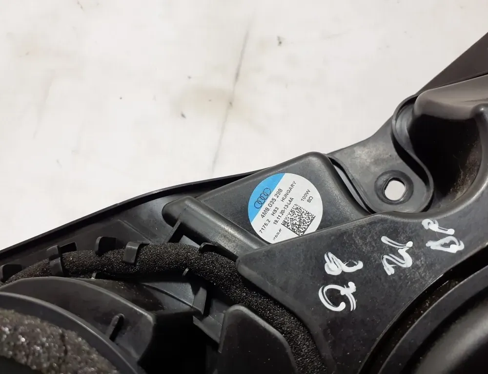 AUDI Q8 4M (2018-2024) Front Right Door Loudspeaker 4M8035298 33601710