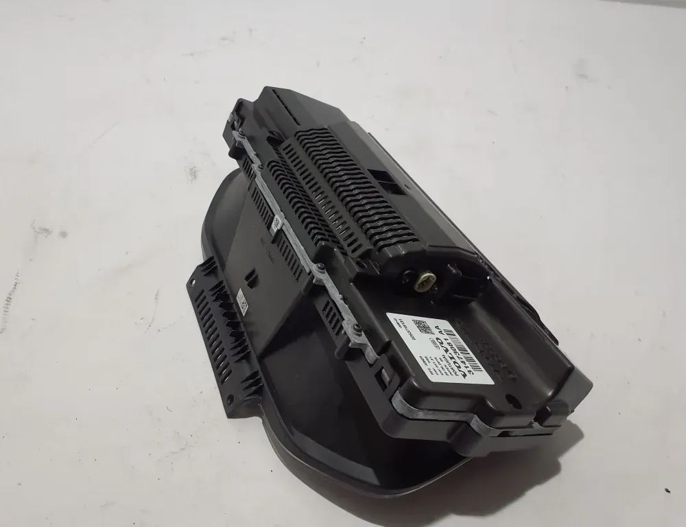 VOLVO XC90 2 generation (2014-2024) Speedometer 31473081 33944617