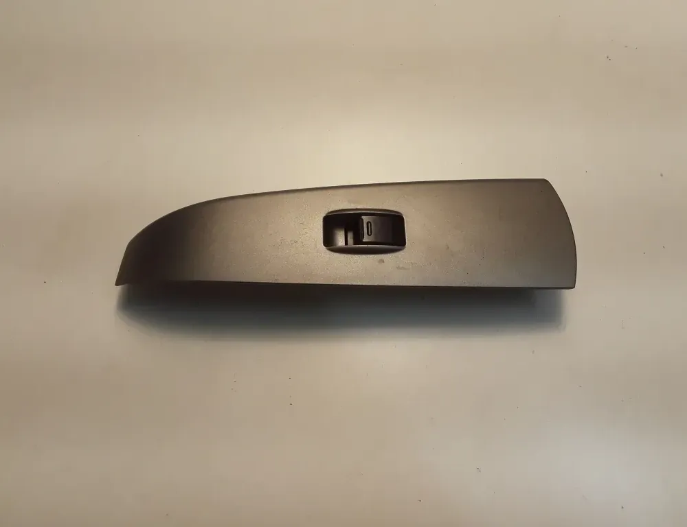 TOYOTA Prius 2 generation (XW20) (2003-2011) Кнопка стеклоподъемника задней левой двери 7427247050 33444300