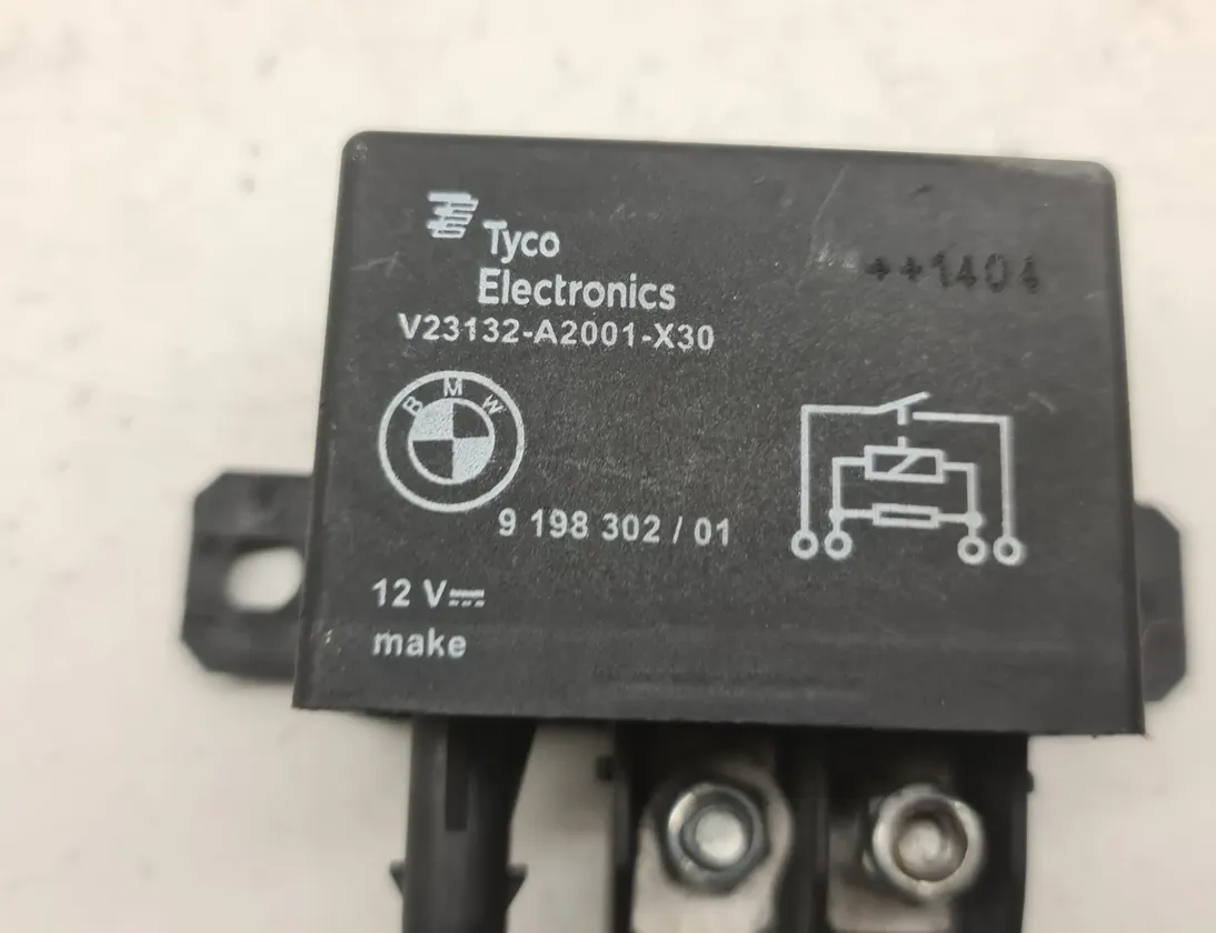 BMW R 1200 Starter relay solenoid 9198302 32827648