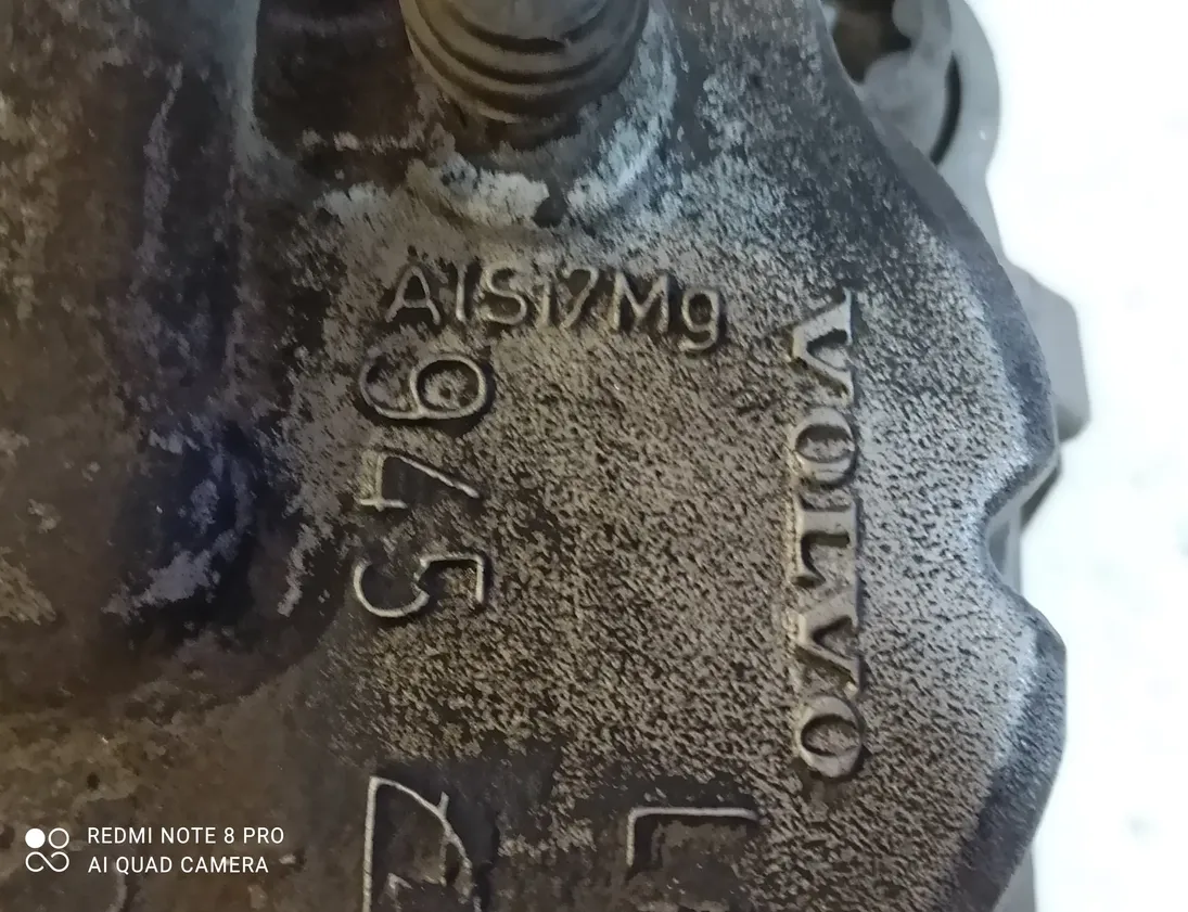 VOLVO XC70 3 generation (2007-2020) Front Left Brake Caliper 8603753 12248402