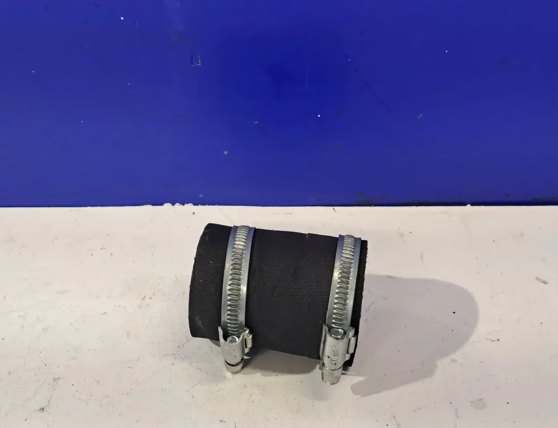 FORD S-Max 2 generation (2015-2024) Chladiace hadice 3336310 33377818