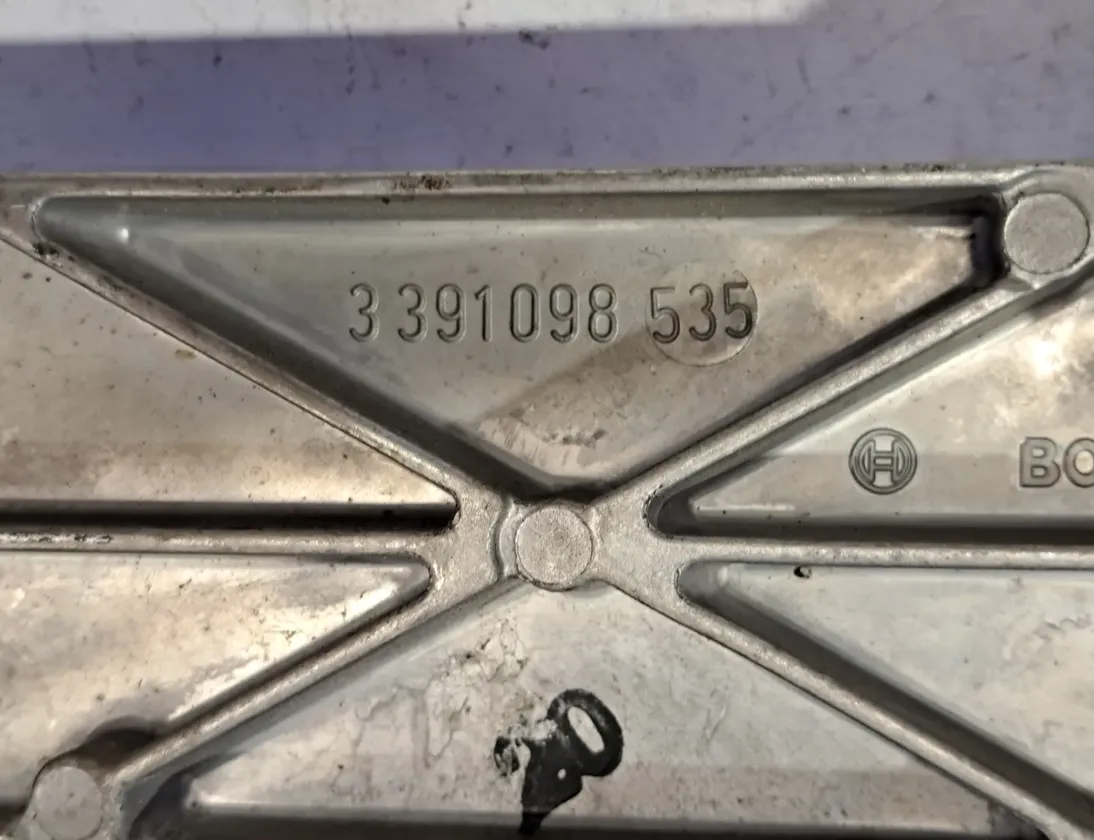 MERCEDES-BENZ S-Class W220 (1998-2005) Mechanizmus stierača predného čelného skla 3391098535,2208200542,3397020739 33381300