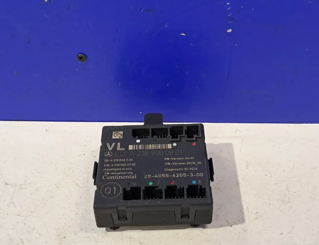 MERCEDES-BENZ CLS-Class C218/X218 (2011-2017) Front Left Door Control Unit A2189000801,A2188201126,A2189024900 33476936
